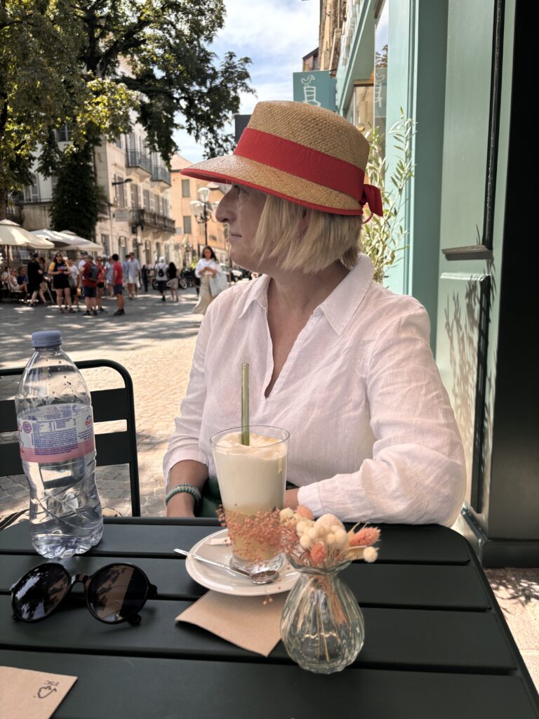 kávička v Annecy