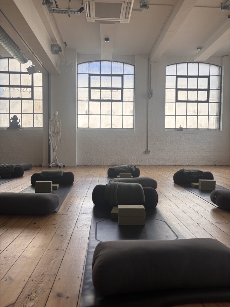 jógové studio Mission 1, Londýn